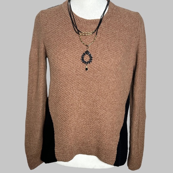Madewell Tan and Black Crew Neck Back Zip Sweater - Picture 5 of 10